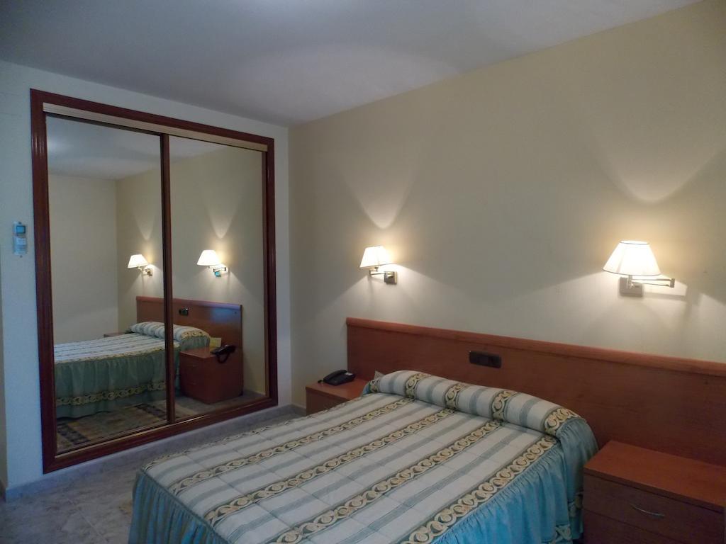 Hotel San Cristobal 科里亚 客房 照片